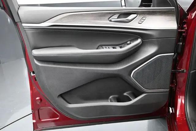 2026 Jeep Grand Cherokee L Limited Reserve