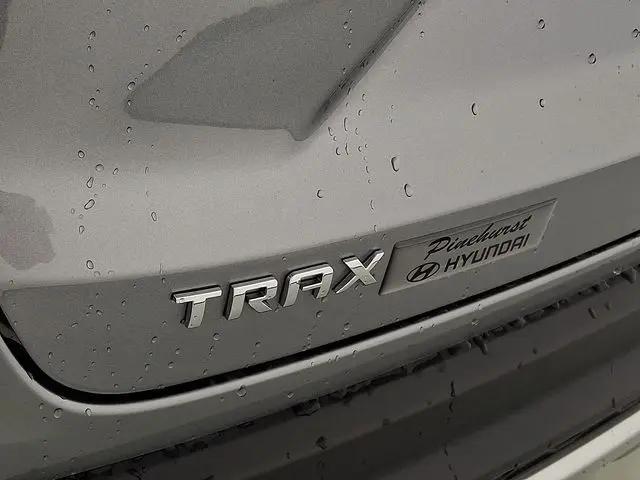 2025 Chevrolet Trax FWD LT