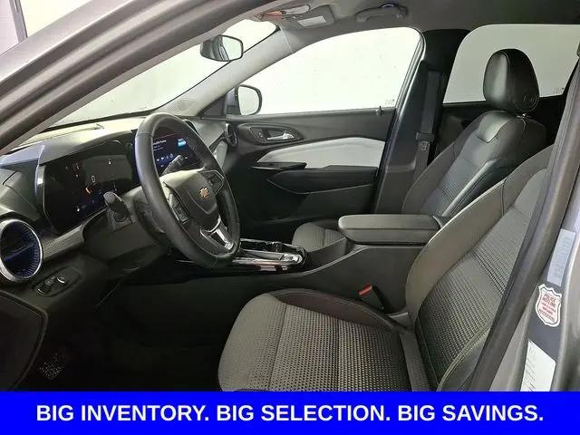 2025 Chevrolet Trax FWD LT