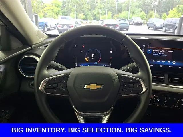 2025 Chevrolet Trax FWD LT