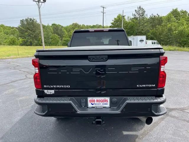 2024 Chevrolet Silverado 2500HD 4WD Crew Cab Standard Bed Custom