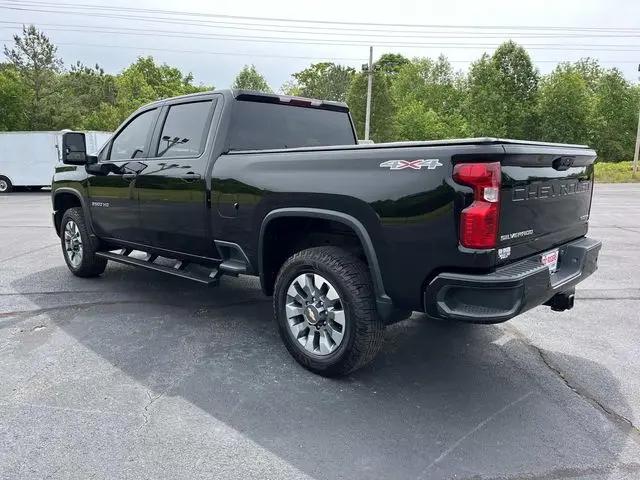 2024 Chevrolet Silverado 2500HD 4WD Crew Cab Standard Bed Custom