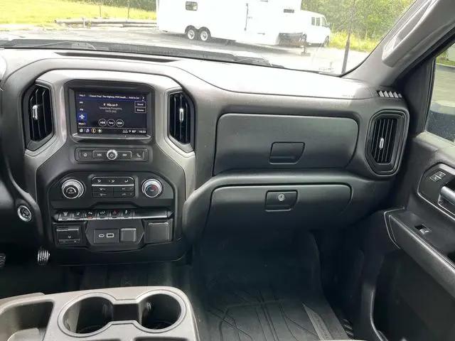 2024 Chevrolet Silverado 2500HD 4WD Crew Cab Standard Bed Custom