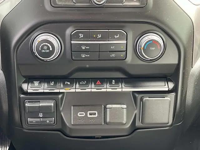 2024 Chevrolet Silverado 2500HD 4WD Crew Cab Standard Bed Custom
