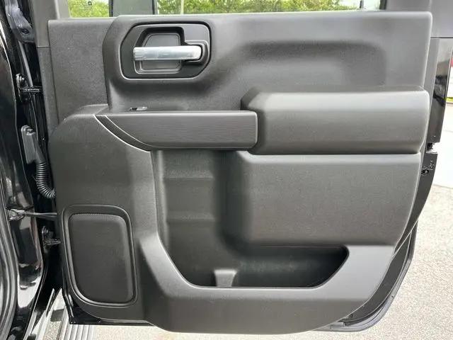 2024 Chevrolet Silverado 2500HD 4WD Crew Cab Standard Bed Custom