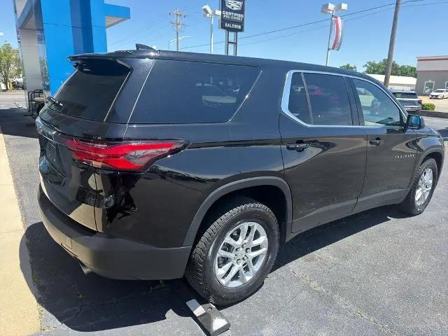 2022 Chevrolet Traverse AWD LS