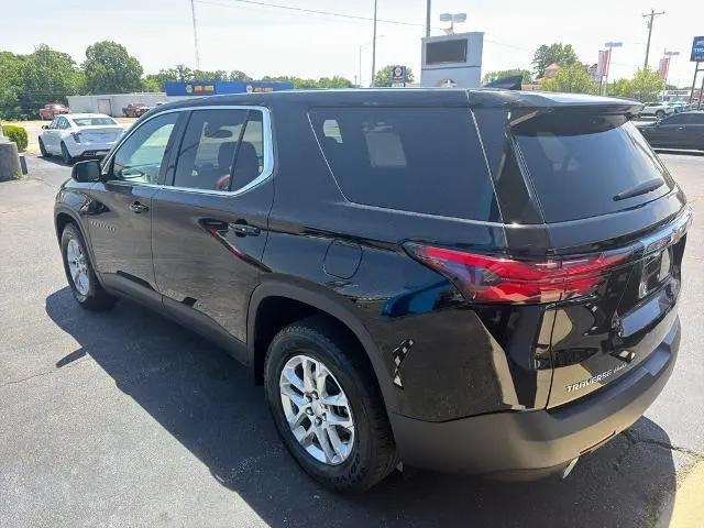 2022 Chevrolet Traverse AWD LS