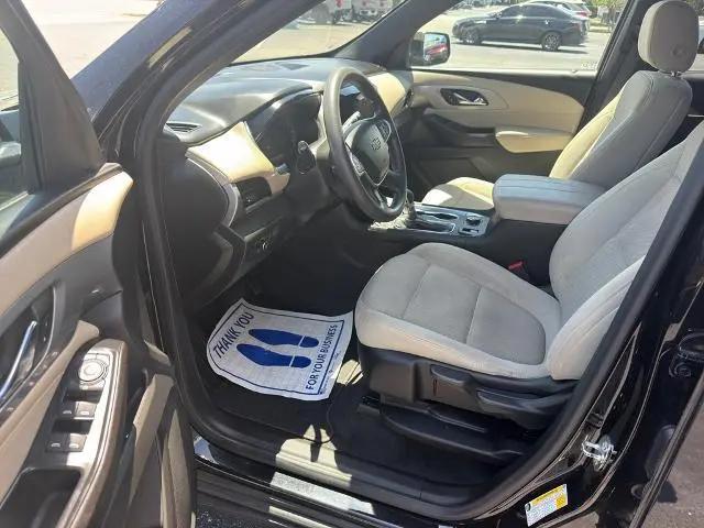 2022 Chevrolet Traverse AWD LS