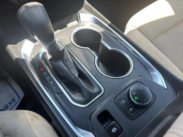 2022 Chevrolet Traverse AWD LS