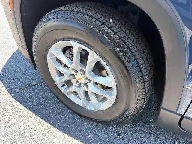 2023 Chevrolet Traverse FWD LS