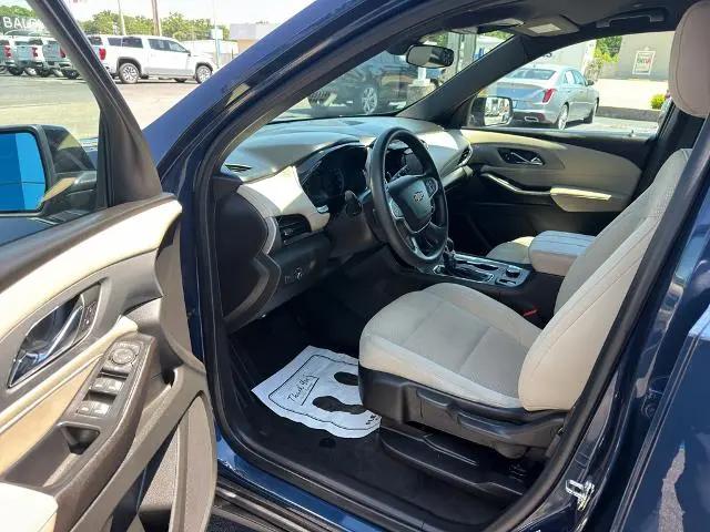 2023 Chevrolet Traverse FWD LS