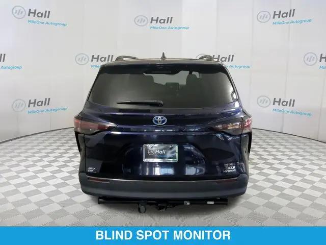 2023 Toyota Sienna XLE