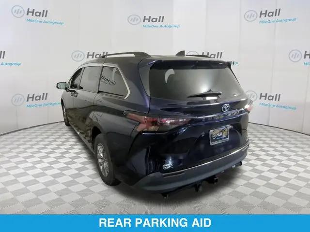 2023 Toyota Sienna XLE