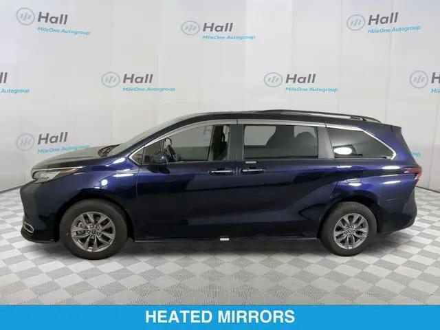 2023 Toyota Sienna XLE