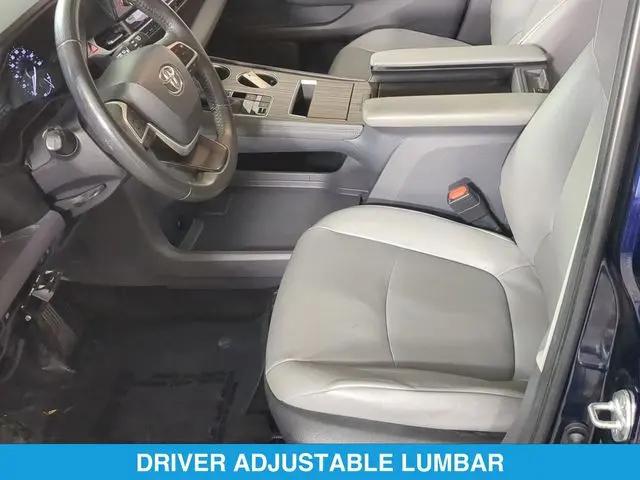 2023 Toyota Sienna XLE