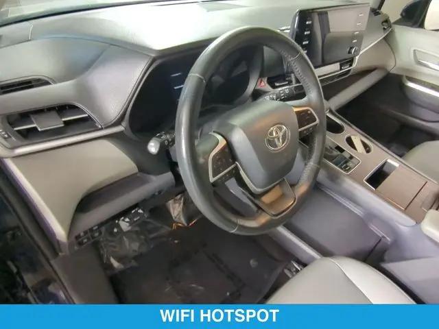 2023 Toyota Sienna XLE