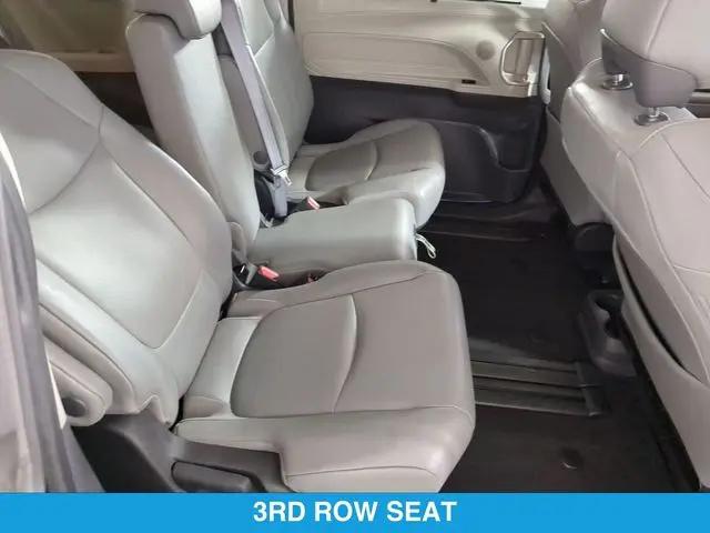2023 Toyota Sienna XLE