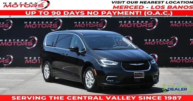2023 Chrysler Pacifica Touring L for sale in Merced, CA