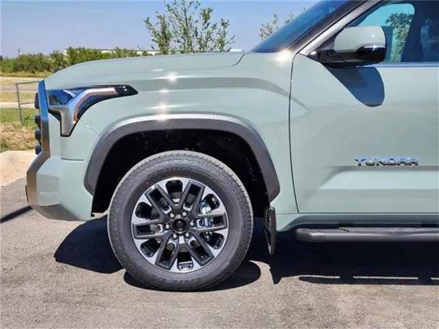 2026 Toyota Tundra Limited CrewMax 5.5' Bed