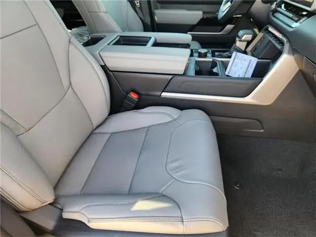 2026 Toyota Tundra Limited CrewMax 5.5' Bed