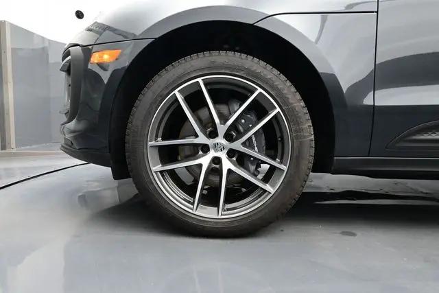 2025 Porsche Macan Macan