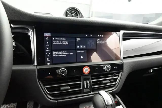 2025 Porsche Macan Macan