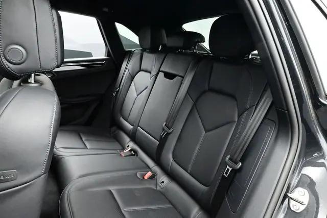 2025 Porsche Macan Macan