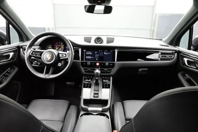 2025 Porsche Macan Macan