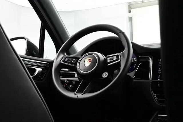 2025 Porsche Macan Macan