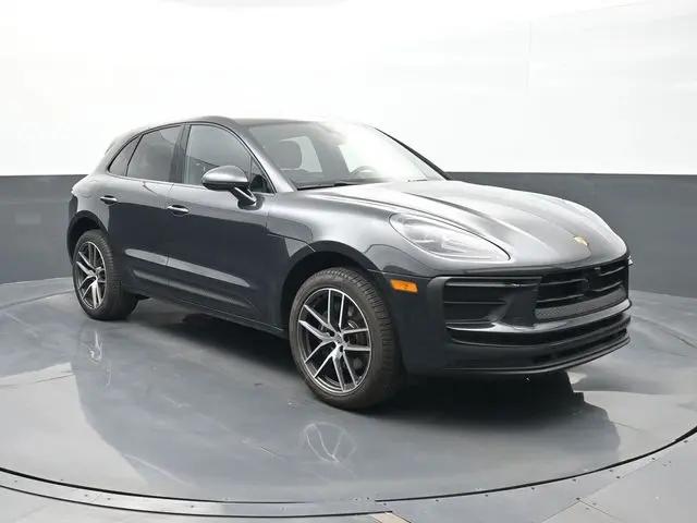 2025 Porsche Macan Macan