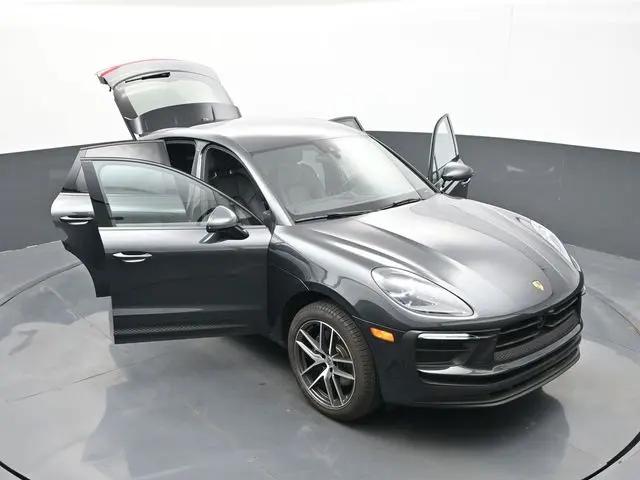 2025 Porsche Macan Macan