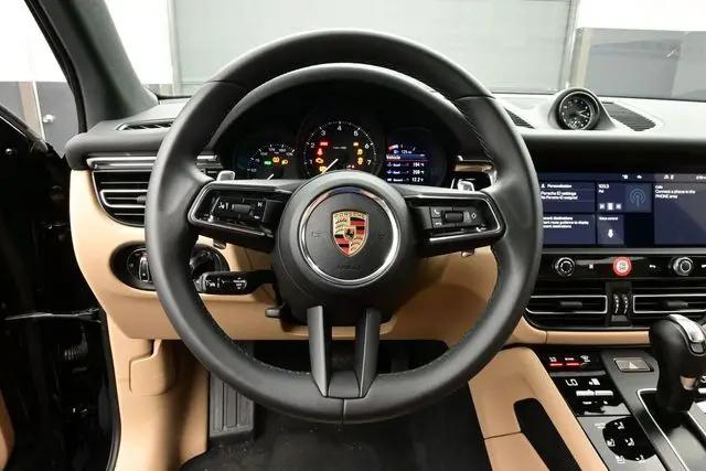2025 Porsche Macan Macan