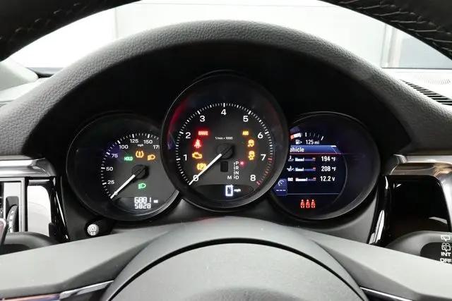 2025 Porsche Macan Macan