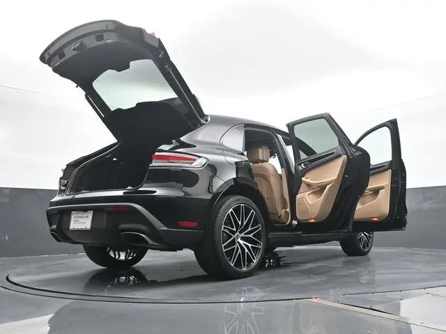 2025 Porsche Macan Macan
