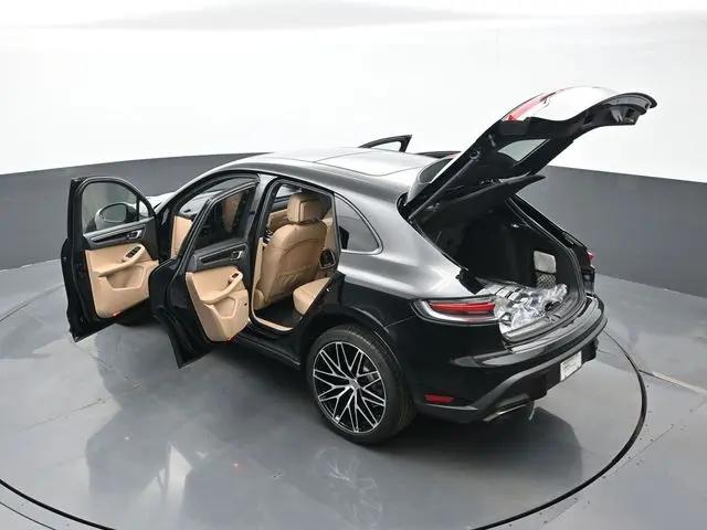 2025 Porsche Macan Macan