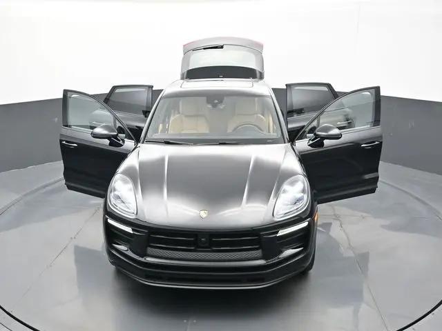 2025 Porsche Macan Macan