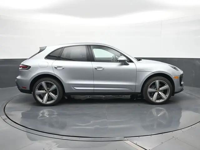 2025 Porsche Macan Macan