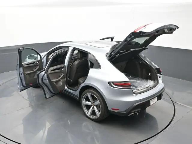 2025 Porsche Macan Macan
