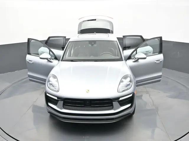 2025 Porsche Macan Macan