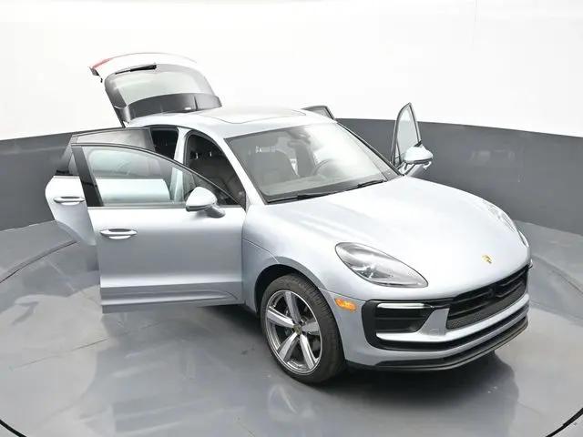 2025 Porsche Macan Macan