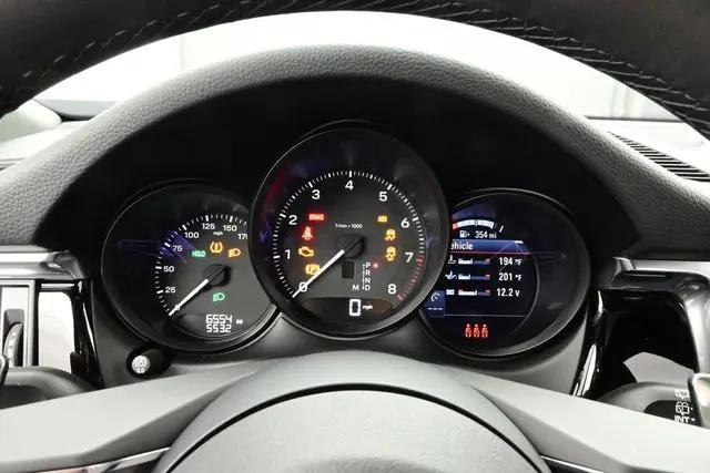 2025 Porsche Macan Macan