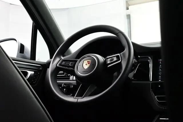 2025 Porsche Macan Macan