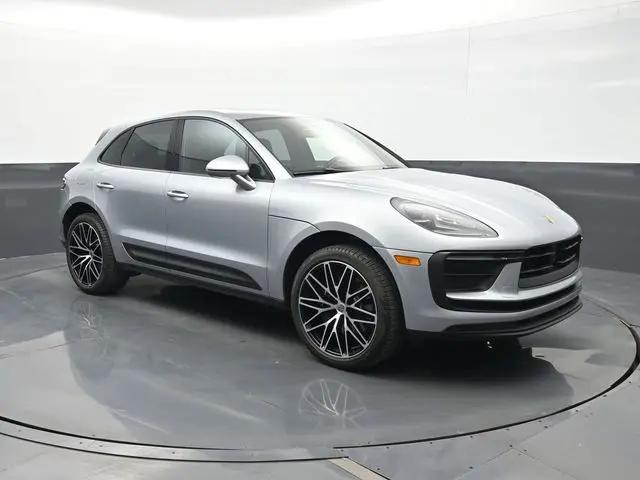 2025 Porsche Macan Macan