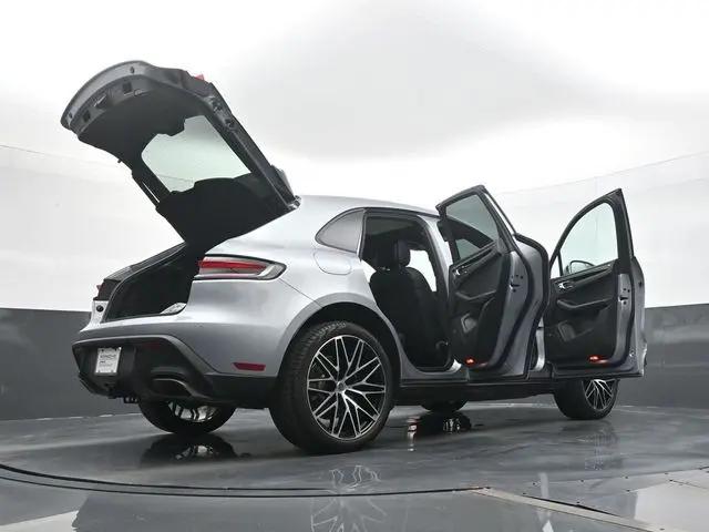 2025 Porsche Macan Macan