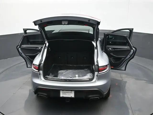 2025 Porsche Macan Macan