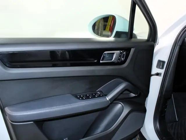 2023 Porsche Cayenne Cayenne