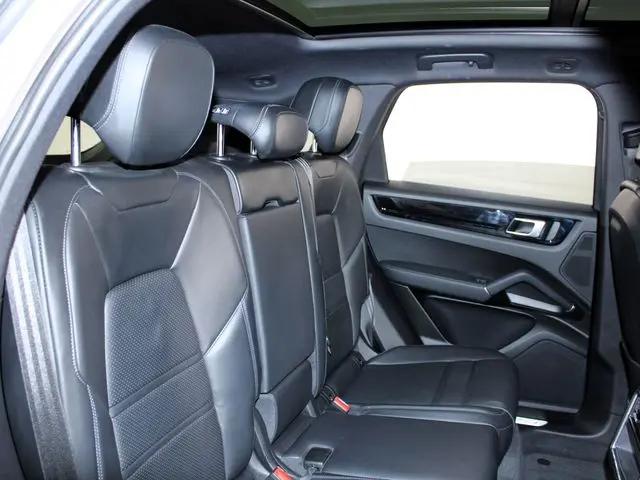 2023 Porsche Cayenne Cayenne