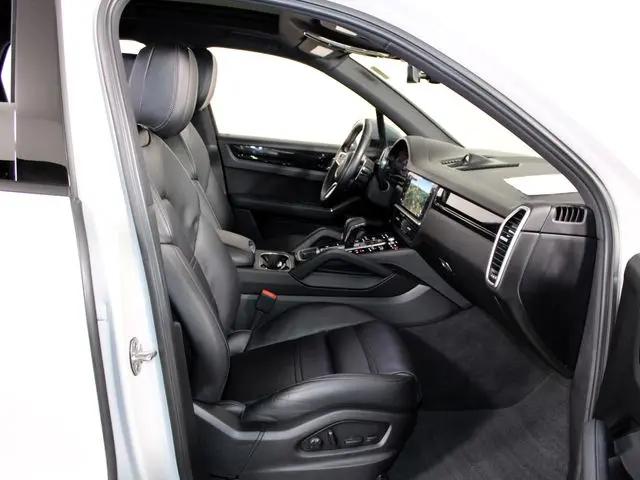2023 Porsche Cayenne Cayenne