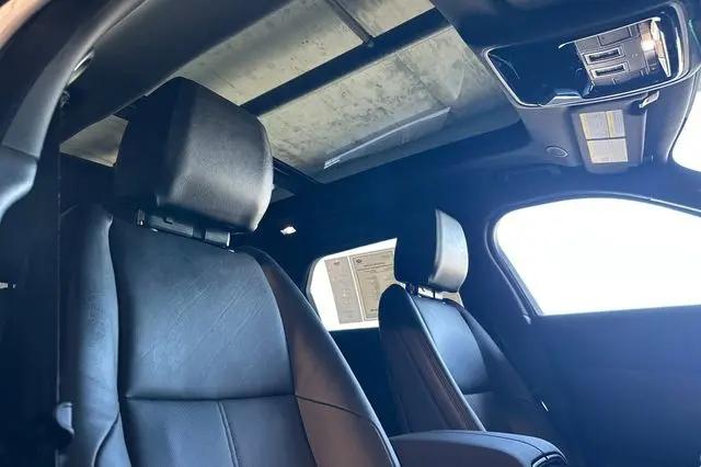 2024 Land Rover Range Rover Velar P250 Dynamic SE