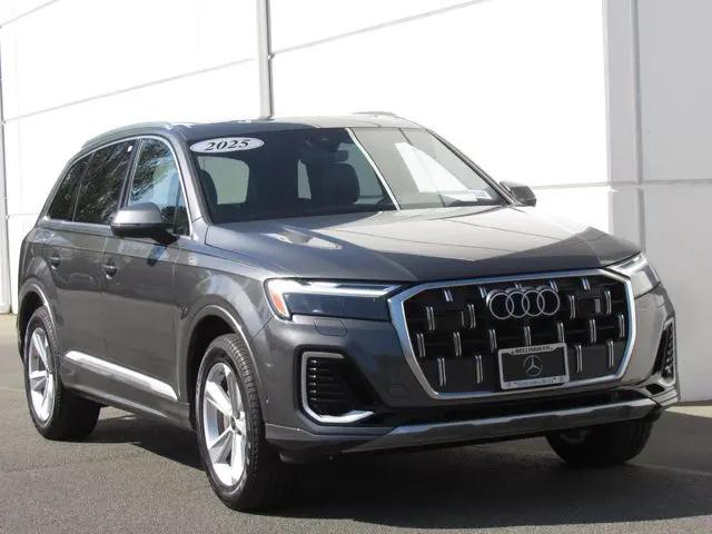2025 Audi Q7 Premium 55 TFSI quattro Tiptronic